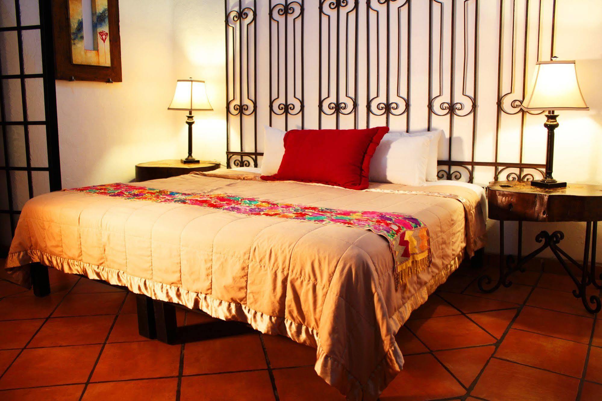 Hotel Casa Armonia Tlaquepaque Extérieur photo