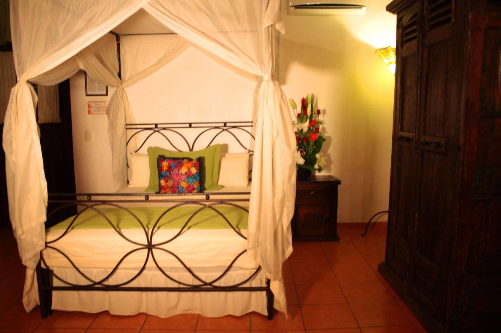 Hotel Casa Armonia Tlaquepaque Extérieur photo